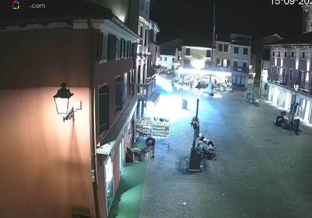 Webcam Caorle Piazza Pio X a Caorle in diretta: Centro storico, centro storico