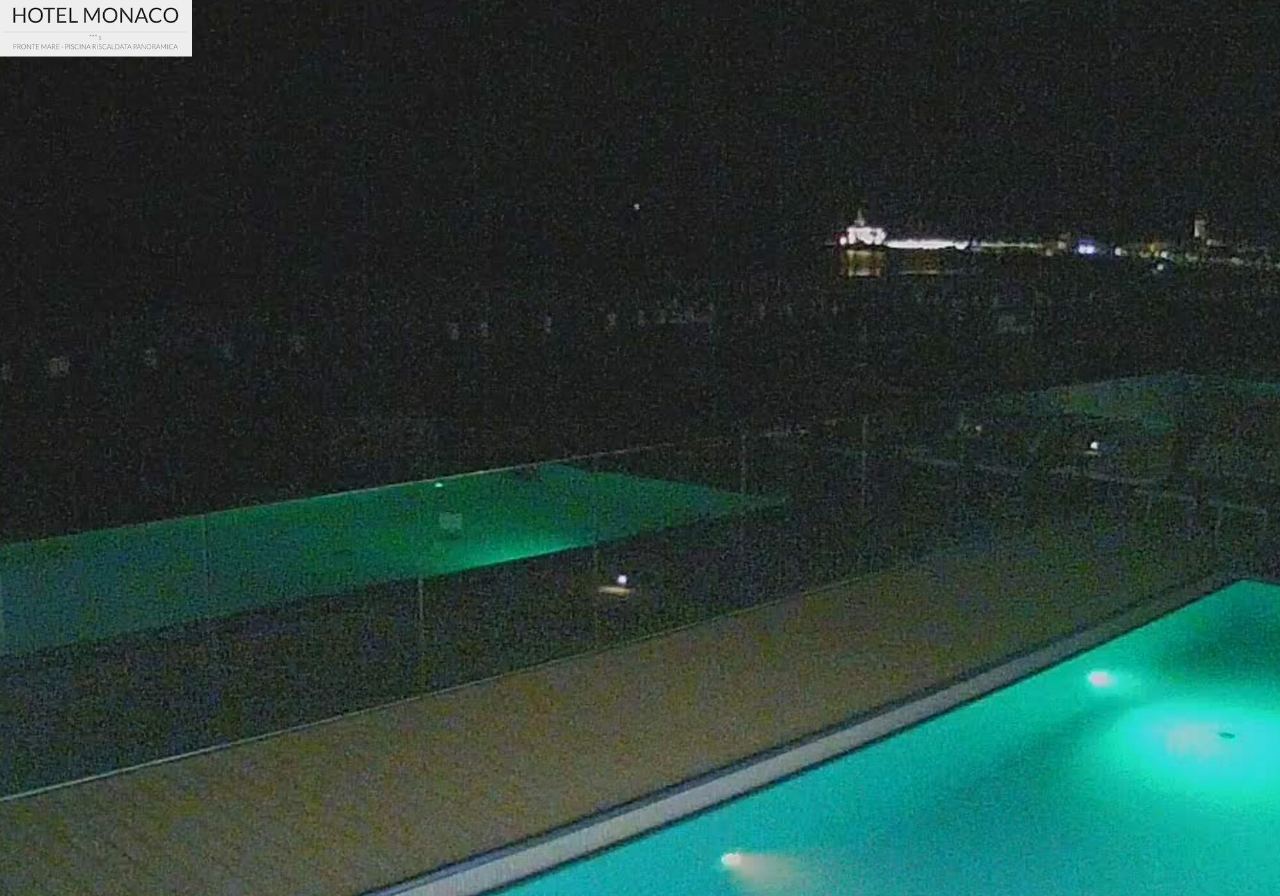 Hotel Monaco a Caorle in diretta: Spiaggia di Levante, spiaggia di levante
